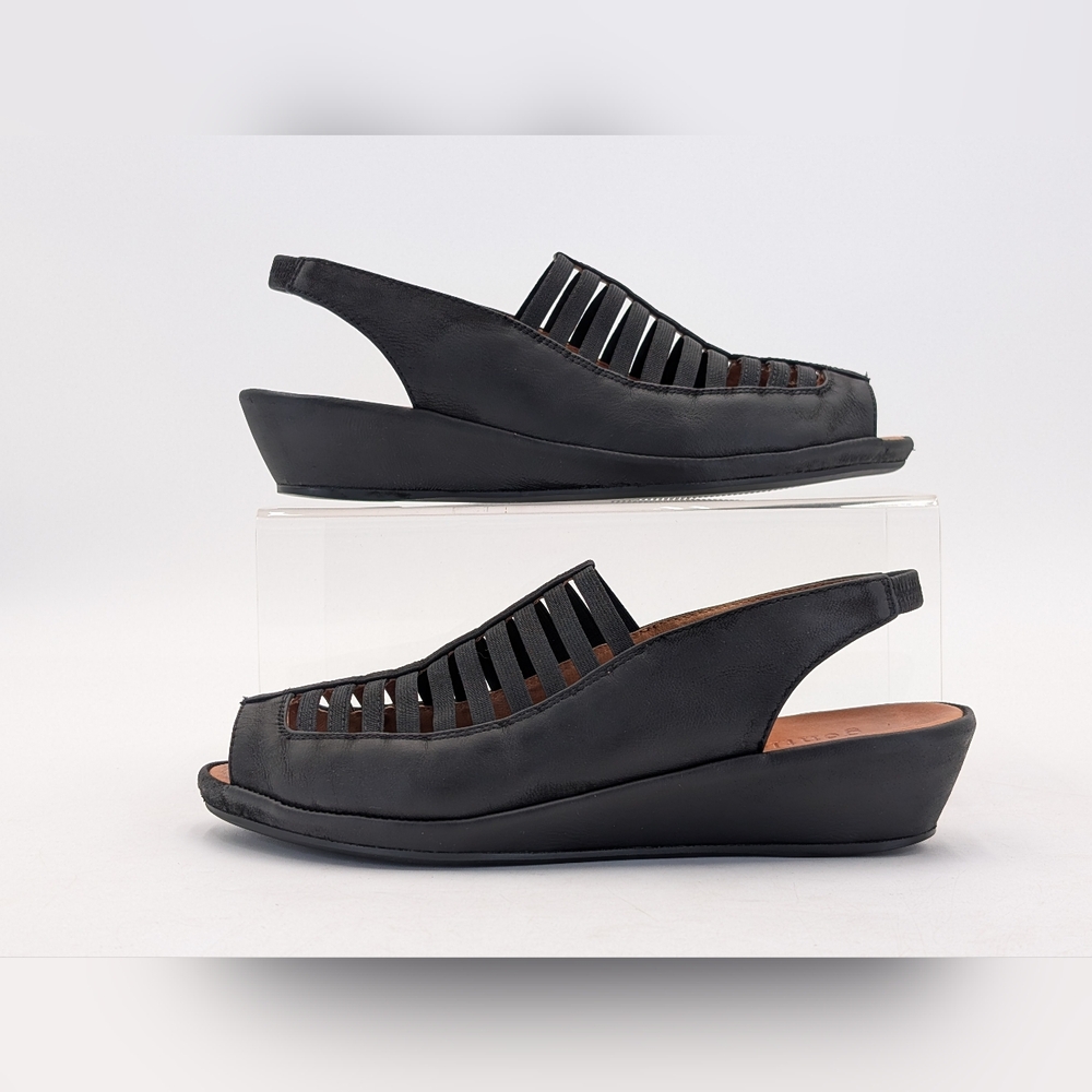 Gentle Souls by Kenneth Cole "Lee" Wedge Size 7M Black Nubuck Open-Toe Sandals - Picture 3 of 17